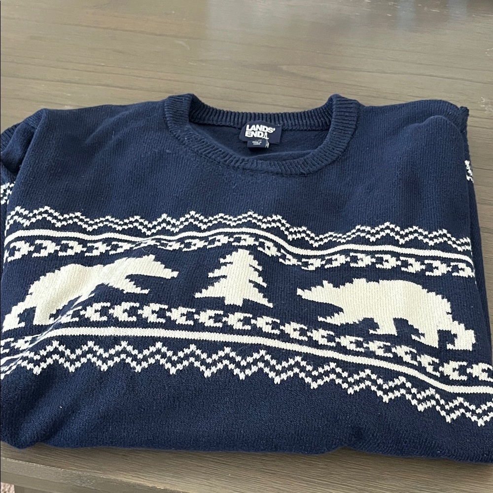 Lands' End Men's Sweater in Navy and Cream